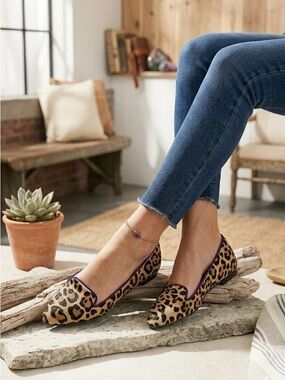 bebe Leopard Print Pointed Flats with Purple Trim size 9 1/2